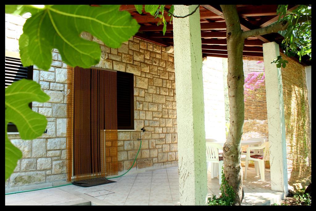 Apartments Boljat Supetar Zimmer foto